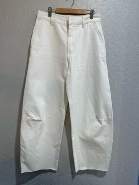 NWOT Zara White Barrel Leg High-Rise Jeans Size 4